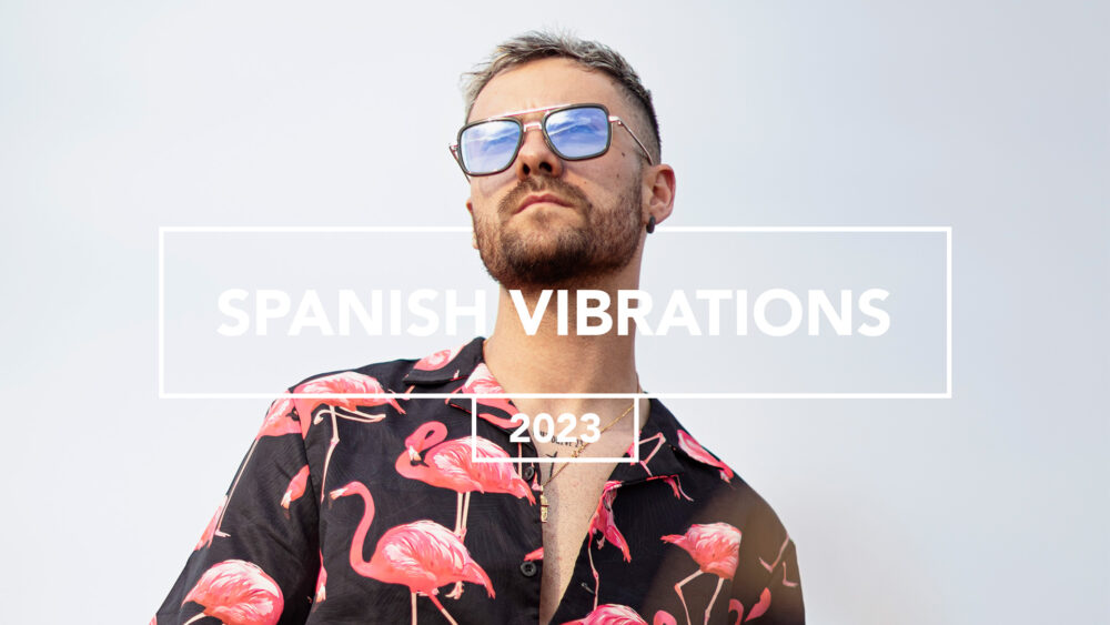  Lookbook estivo – uomo in camicia a fenicotteri, vibe spagnola e ironica